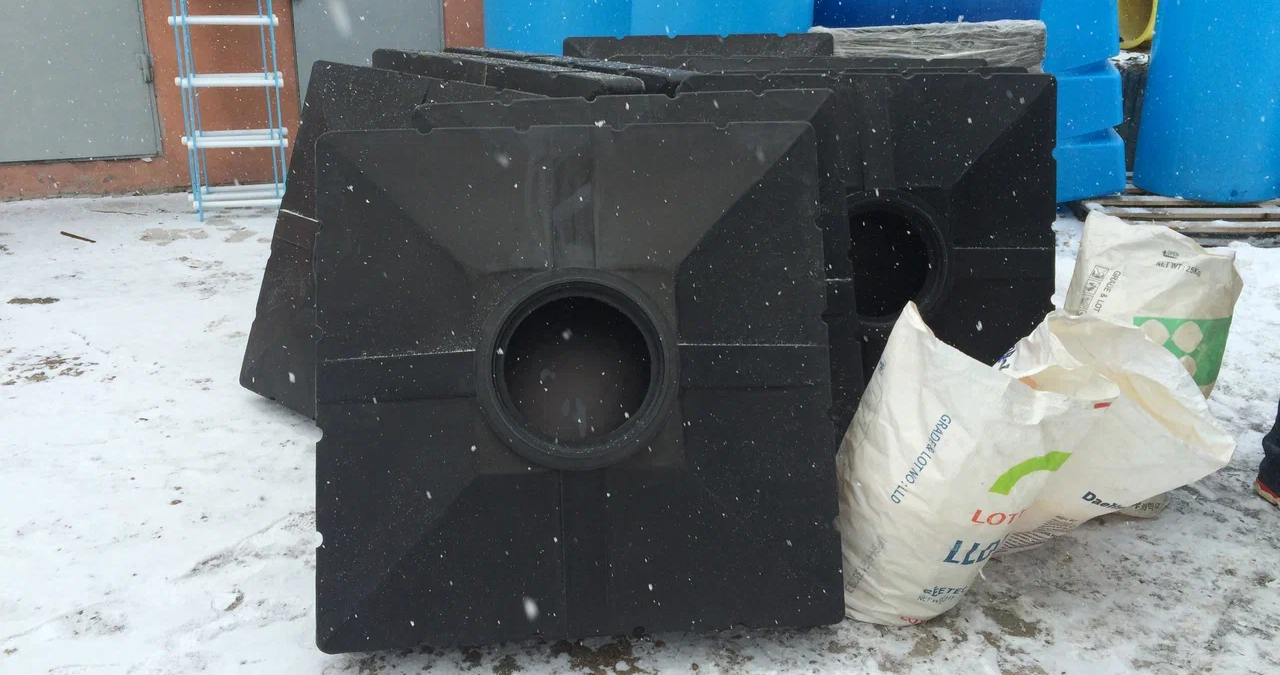 Купить пластиковый бак для летнего душа в Нижнем Новгороде